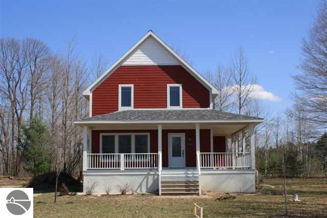 975 South Weldon Road Beulah, MI 49617 - Photo 2 of 15 1712841-1.JPG