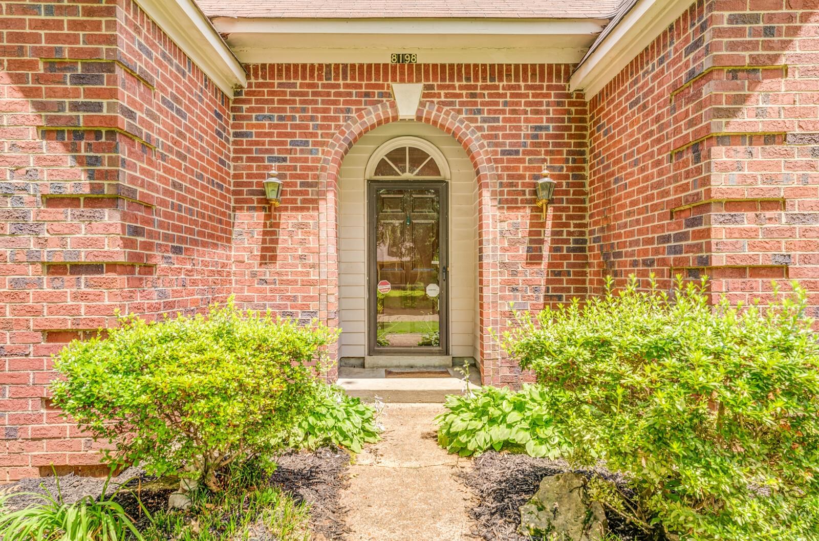 8198 Walnut Creek Road Memphis, TN 38018 - Photo 3 of 32