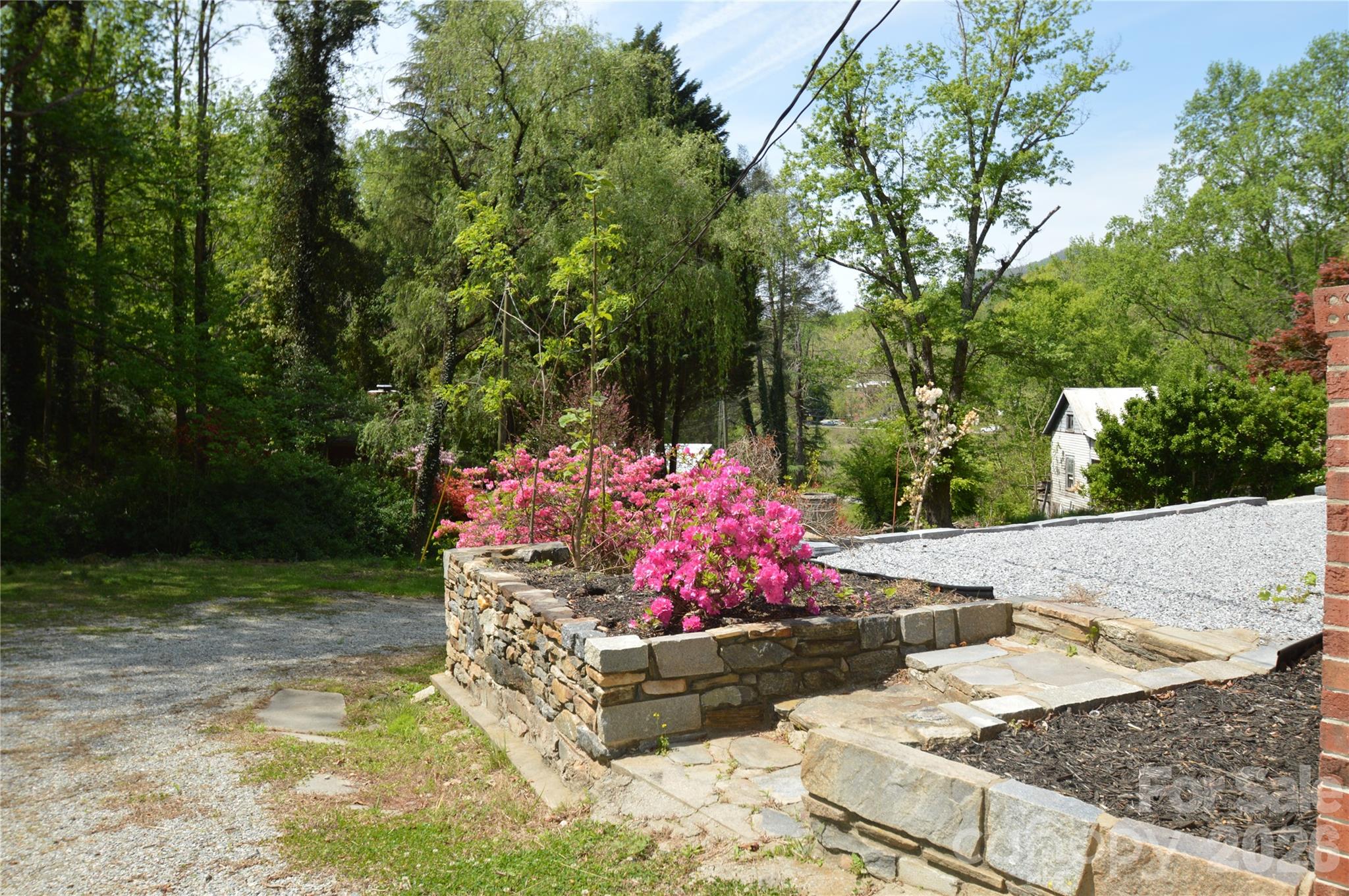 191 Flat Rock Hill Road Tryon, NC 28782 - Photo 5 of 32