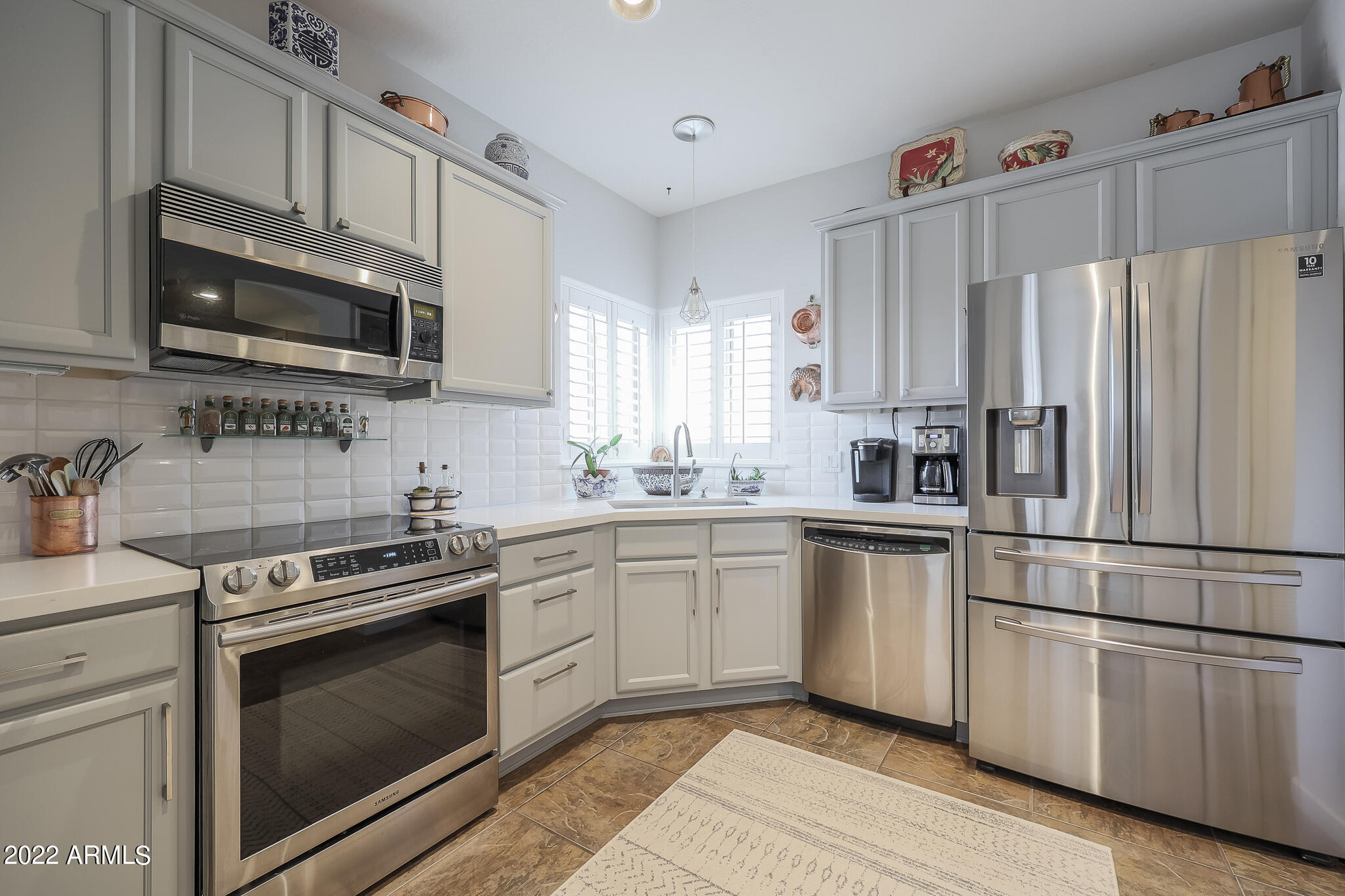 3935 East Rough Rider Road, Unit 1111 Phoenix, AZ 85050 - Photo 2 of 35 Kitchen
