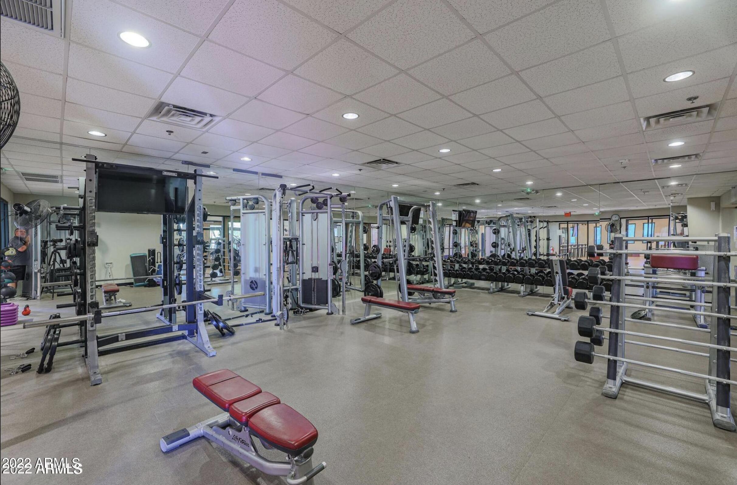 3935 East Rough Rider Road, Unit 1111 Phoenix, AZ 85050 - Photo 33 of 35 Aviano Weight room