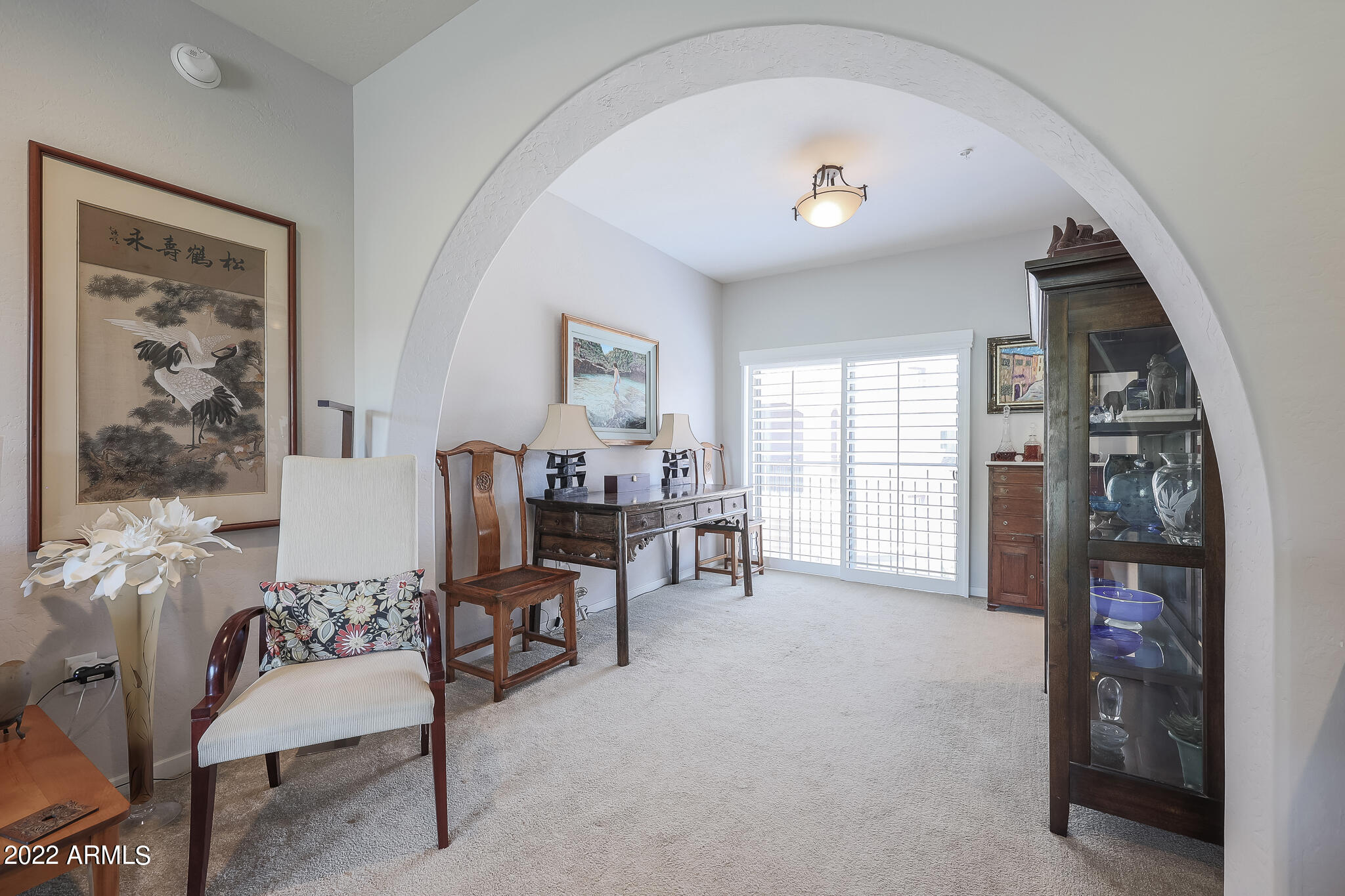 3935 East Rough Rider Road, Unit 1111 Phoenix, AZ 85050 - Photo 5 of 35 dining room