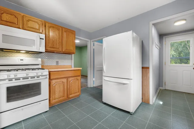 $334,900 | 8020 Ridgeway Drive, Burlington, WI 53105