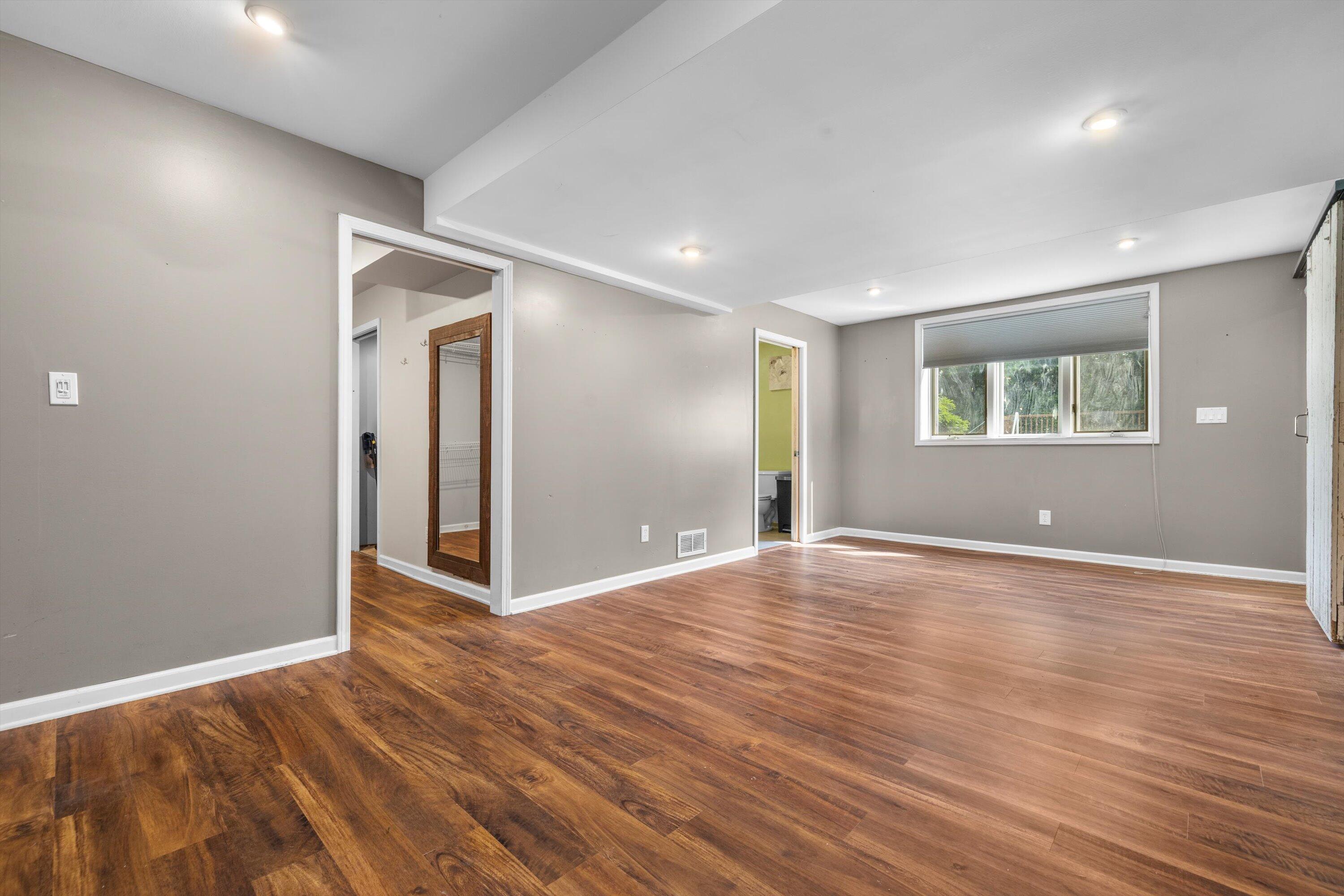 8020 Ridgeway Drive Burlington, WI 53105 - Photo 15 of 36 primary