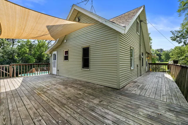 $334,900 | 8020 Ridgeway Drive, Burlington, WI 53105