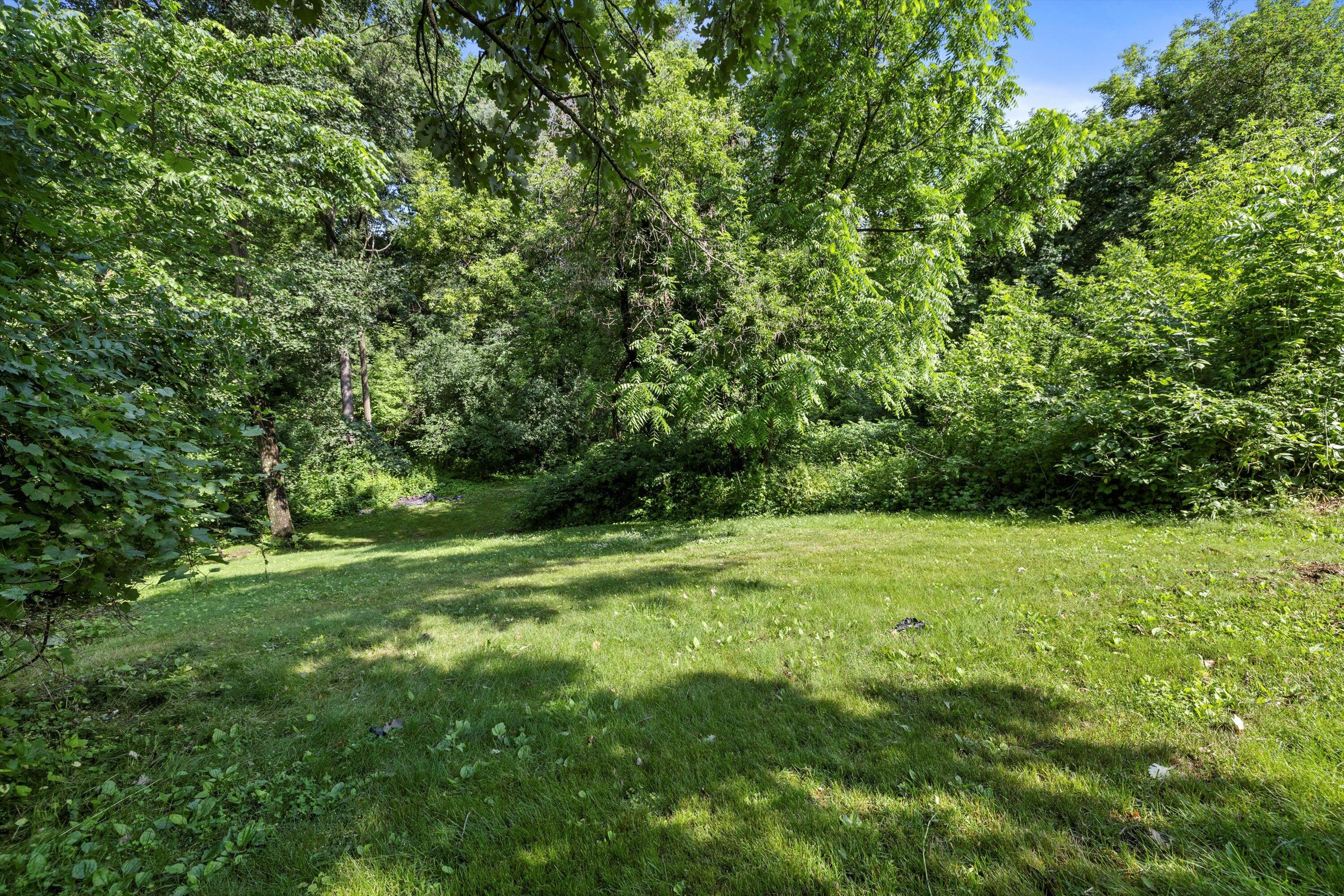 8020 Ridgeway Drive Burlington, WI 53105 - Photo 3 of 36 yard