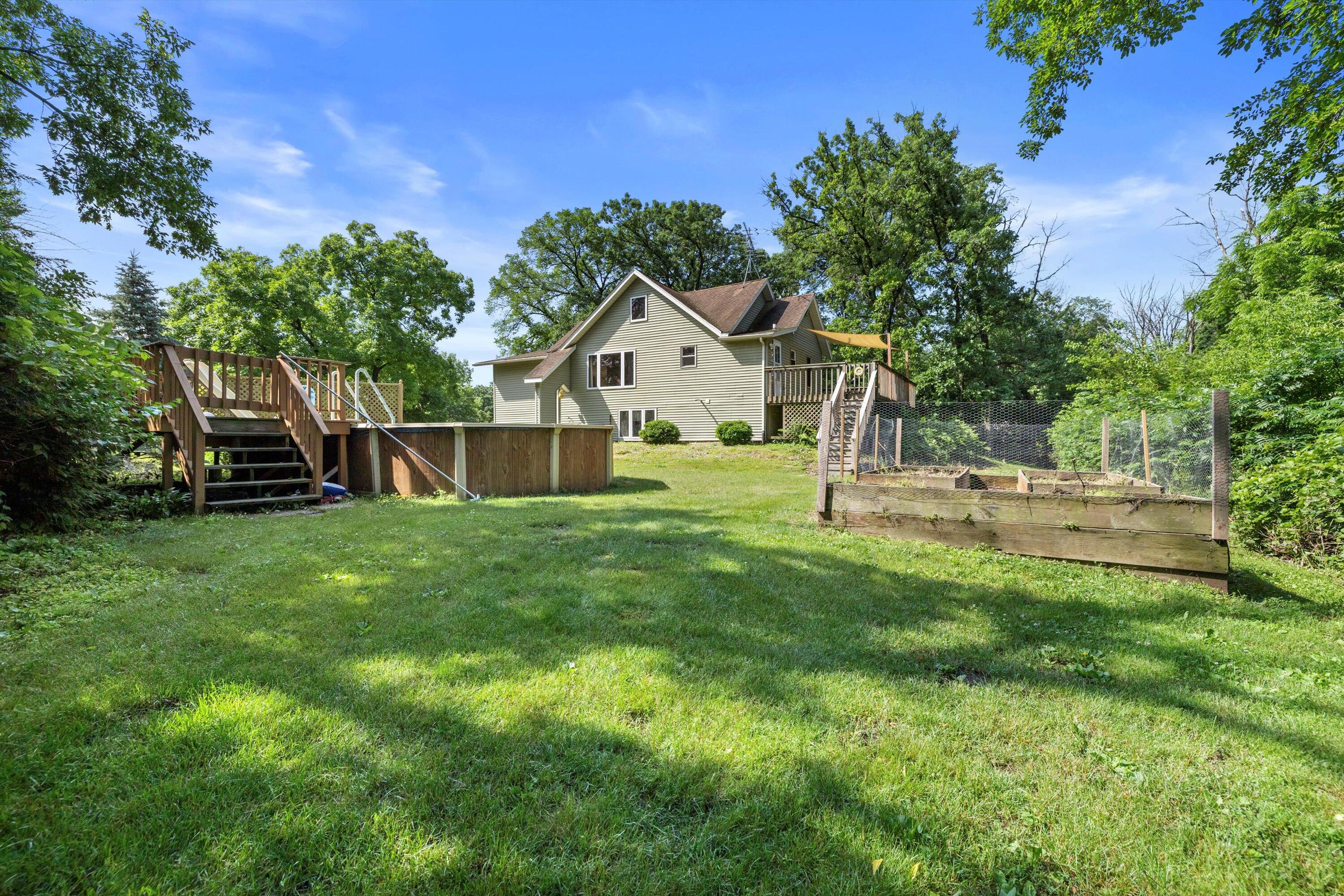 8020 Ridgeway Drive Burlington, WI 53105 - Photo 33 of 36 yard