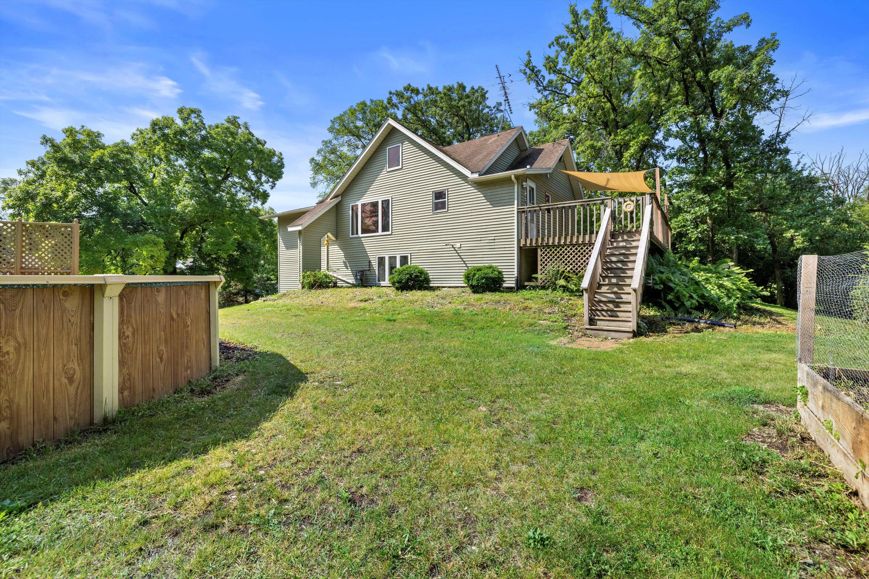 8020 Ridgeway Drive Burlington, WI 53105 - Photo 34 of 36 yard