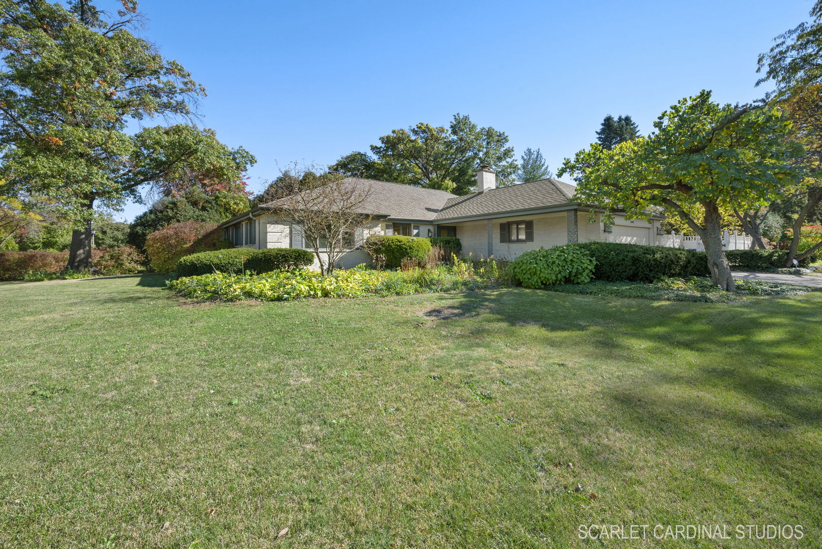 1649 Wadsworth Road Wheaton, IL 60189 - Photo 3 of 38 Gallery Image 3