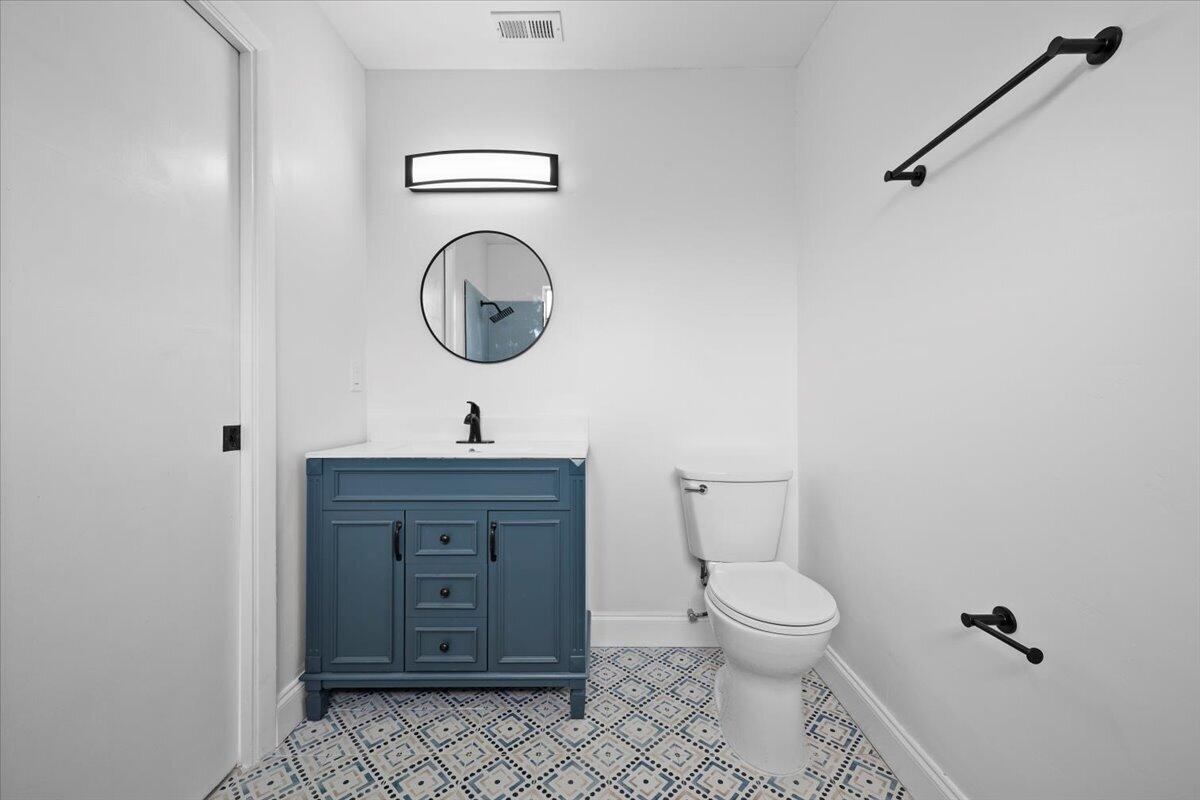 122 Wandering Trail Jupiter, FL 33458 - Photo 18 of 20 17-LUX_2471