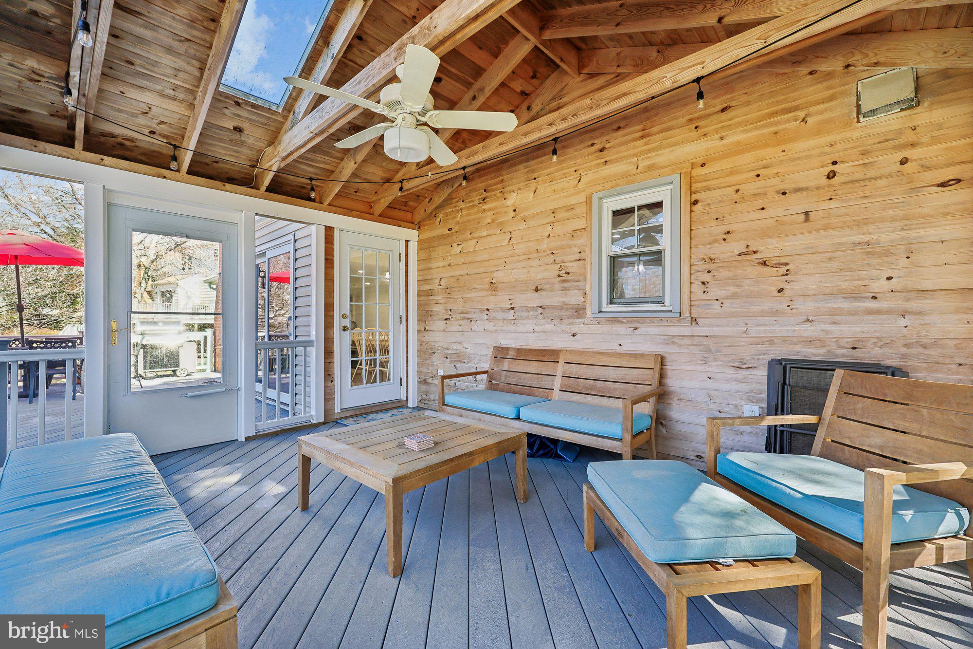 18 Kaywood Court Silver Spring, MD 20905 - Photo 34 of 71 Sun Room