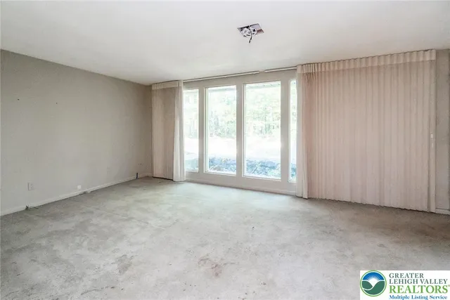 $499,900 | 8769 Spinnerstown Road, Coopersburg, PA 18036