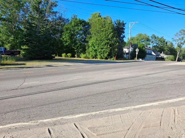 $40,000 | 15 Map Street, Franklin, ME 04634