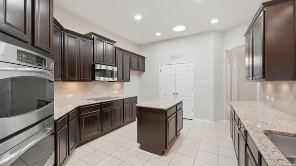 $3,450 | 842 Santa Cruz Lane, New Braunfels, TX 78132