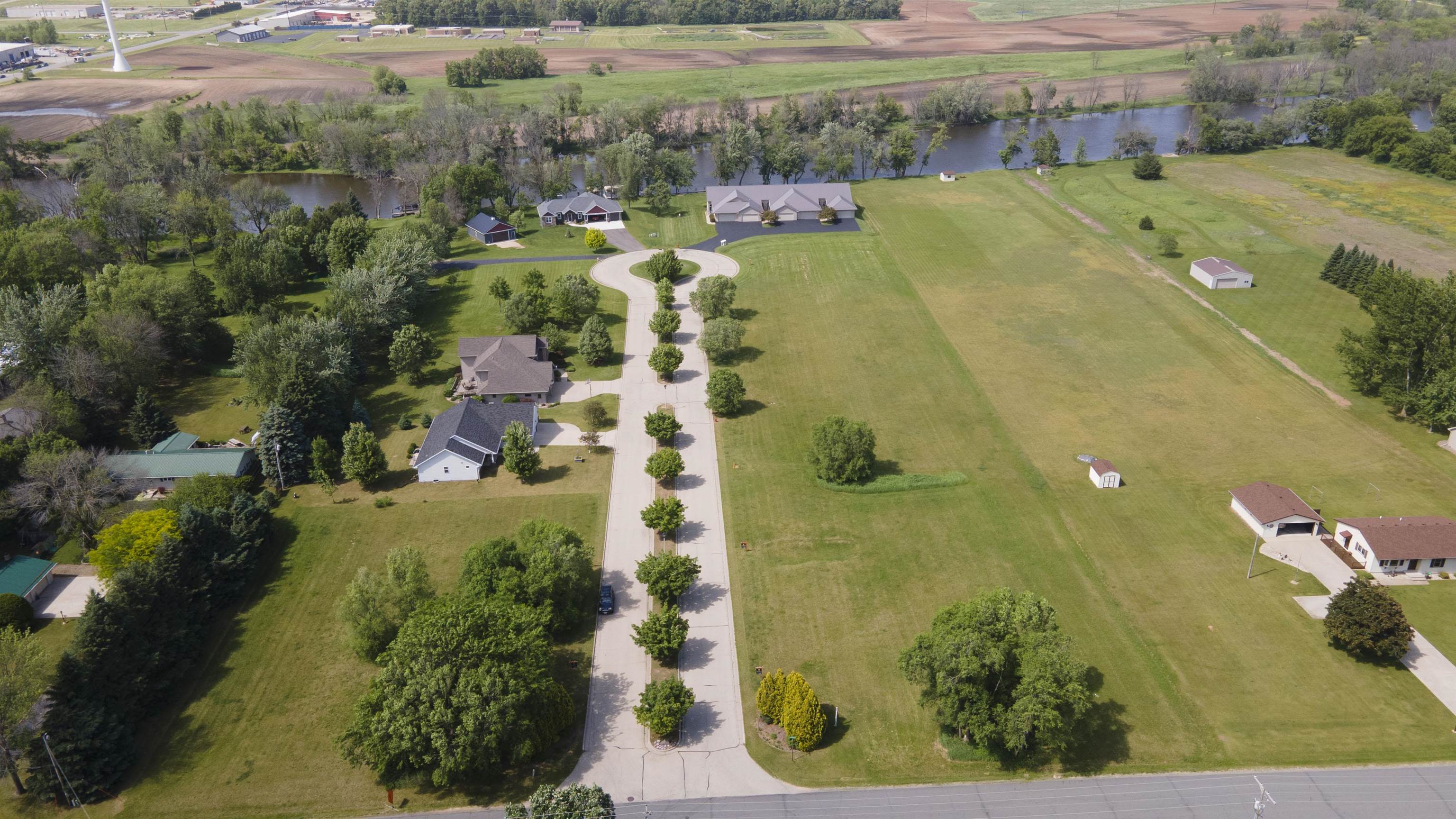 Voyagers Trail, Unit 14 Berlin, WI 54923 - Photo 3 of 4