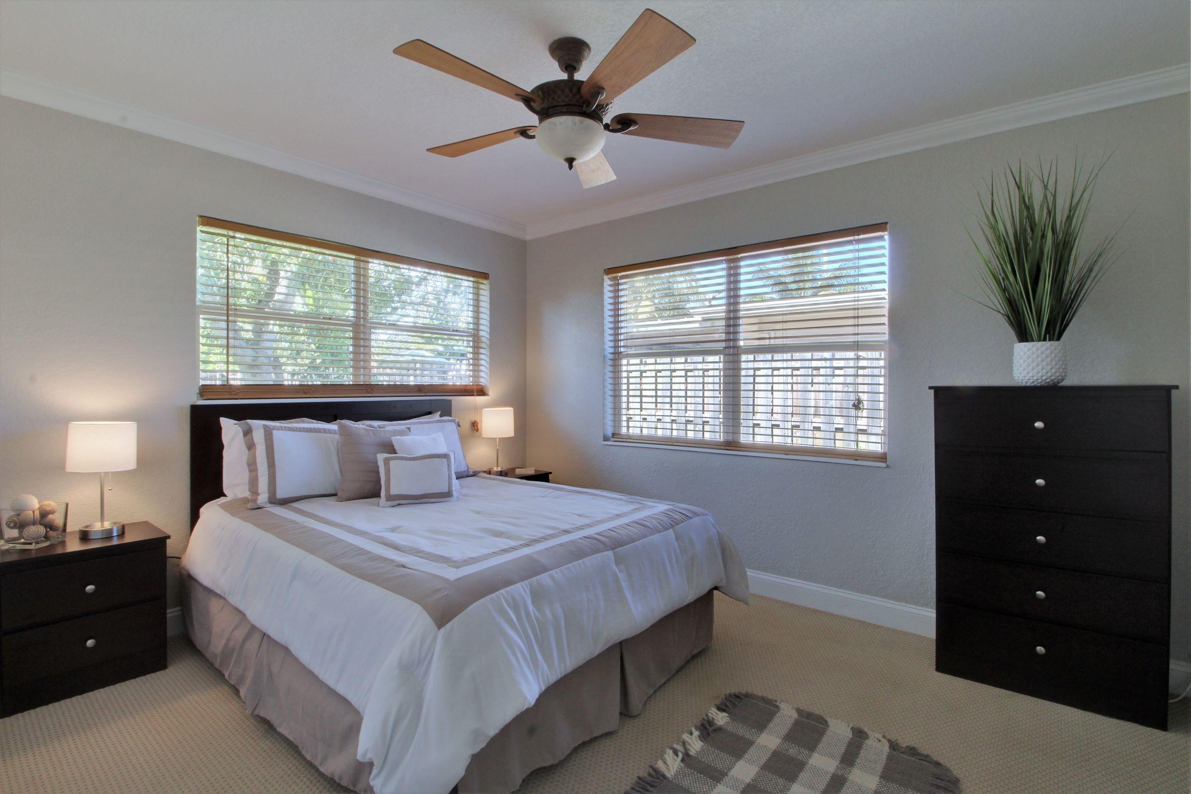 475 Northeast 32nd Street Boca Raton, FL 33431 - Photo 16 of 25 IMG_8986_7_8_Fusion-Interior (2)