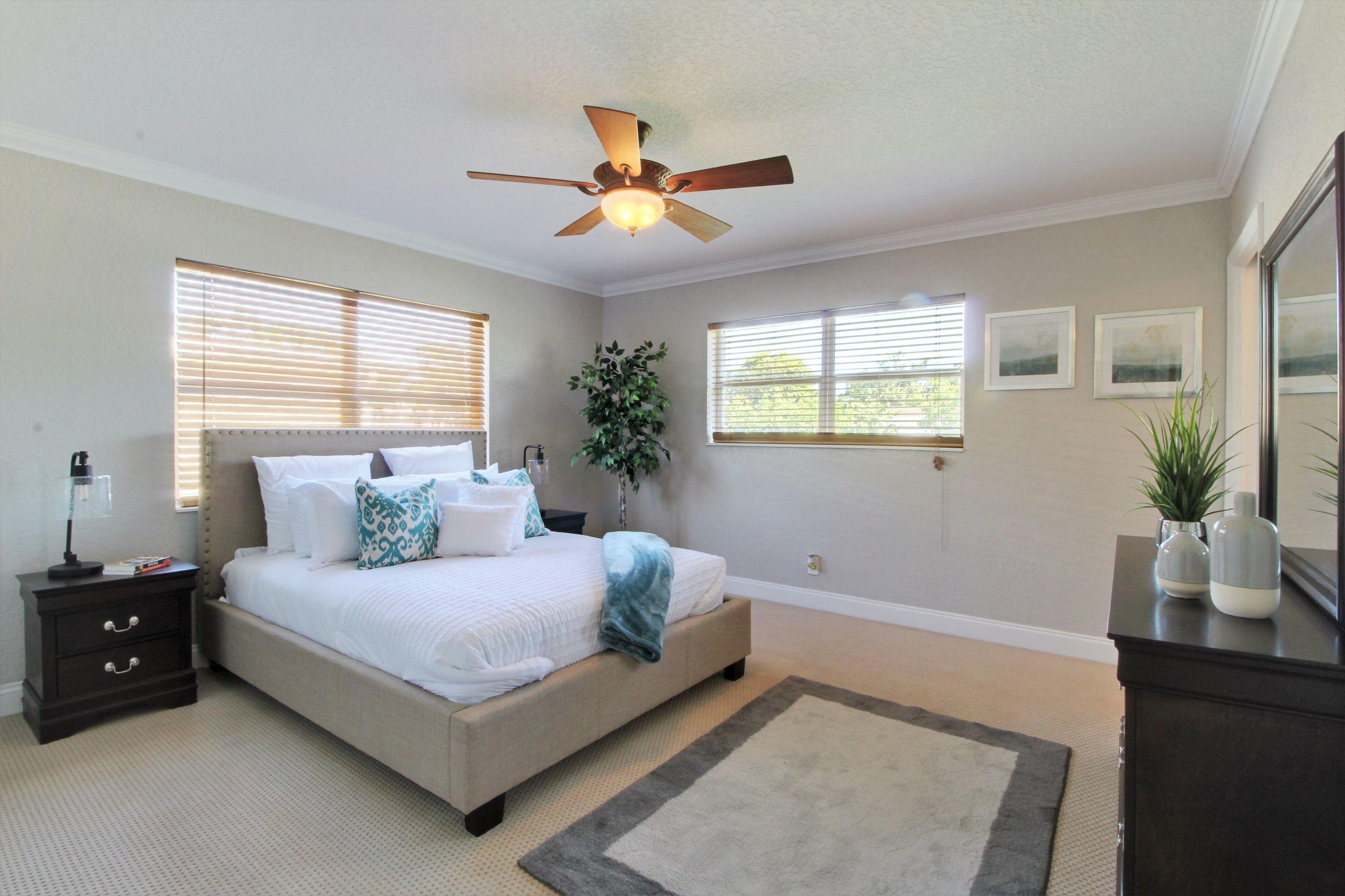 475 Northeast 32nd Street Boca Raton, FL 33431 - Photo 17 of 25 IMG_8989_90_91_Fusion-Interior (2)
