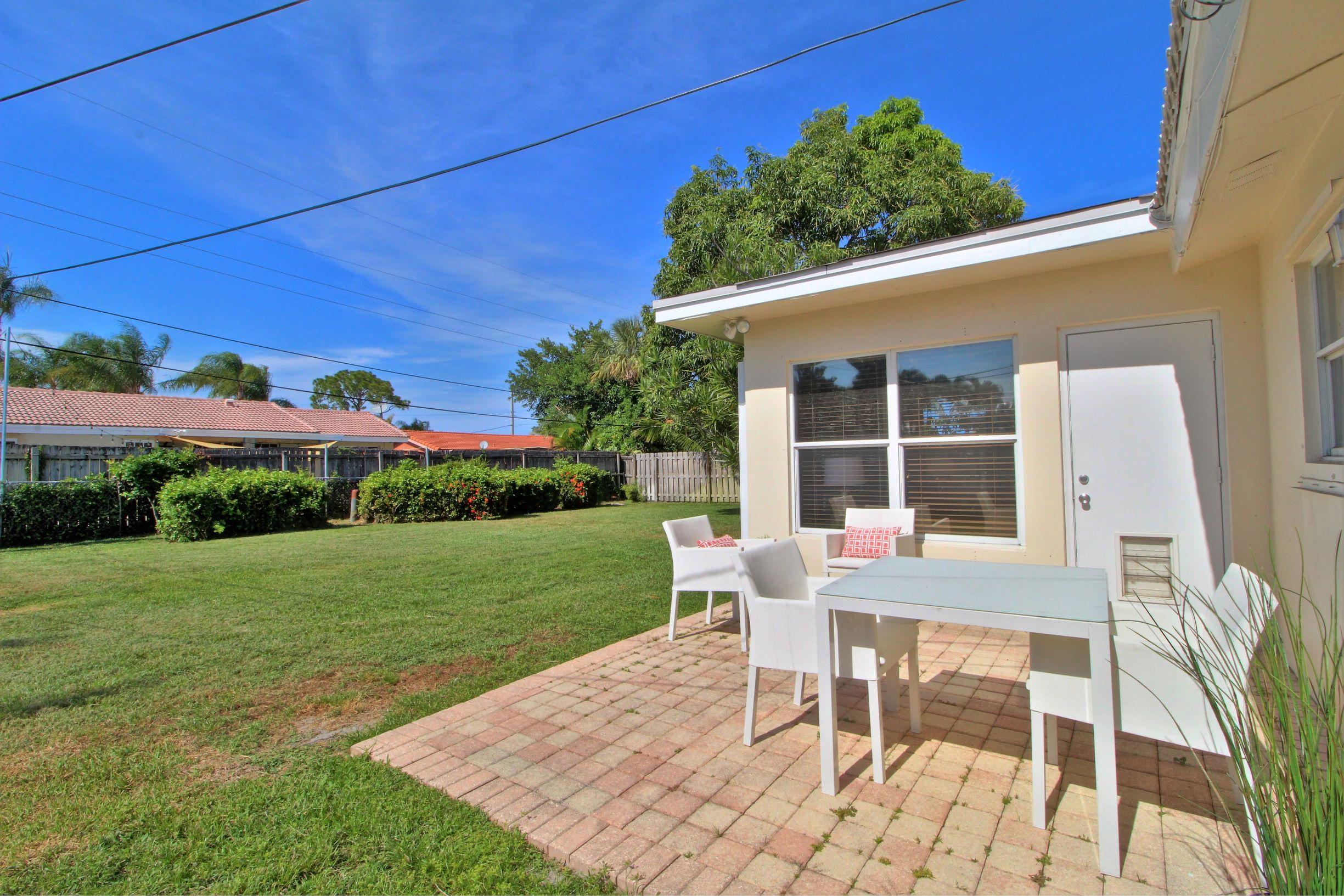 475 Northeast 32nd Street Boca Raton, FL 33431 - Photo 21 of 25 IMG_9001_2_3_Enhancer (2)