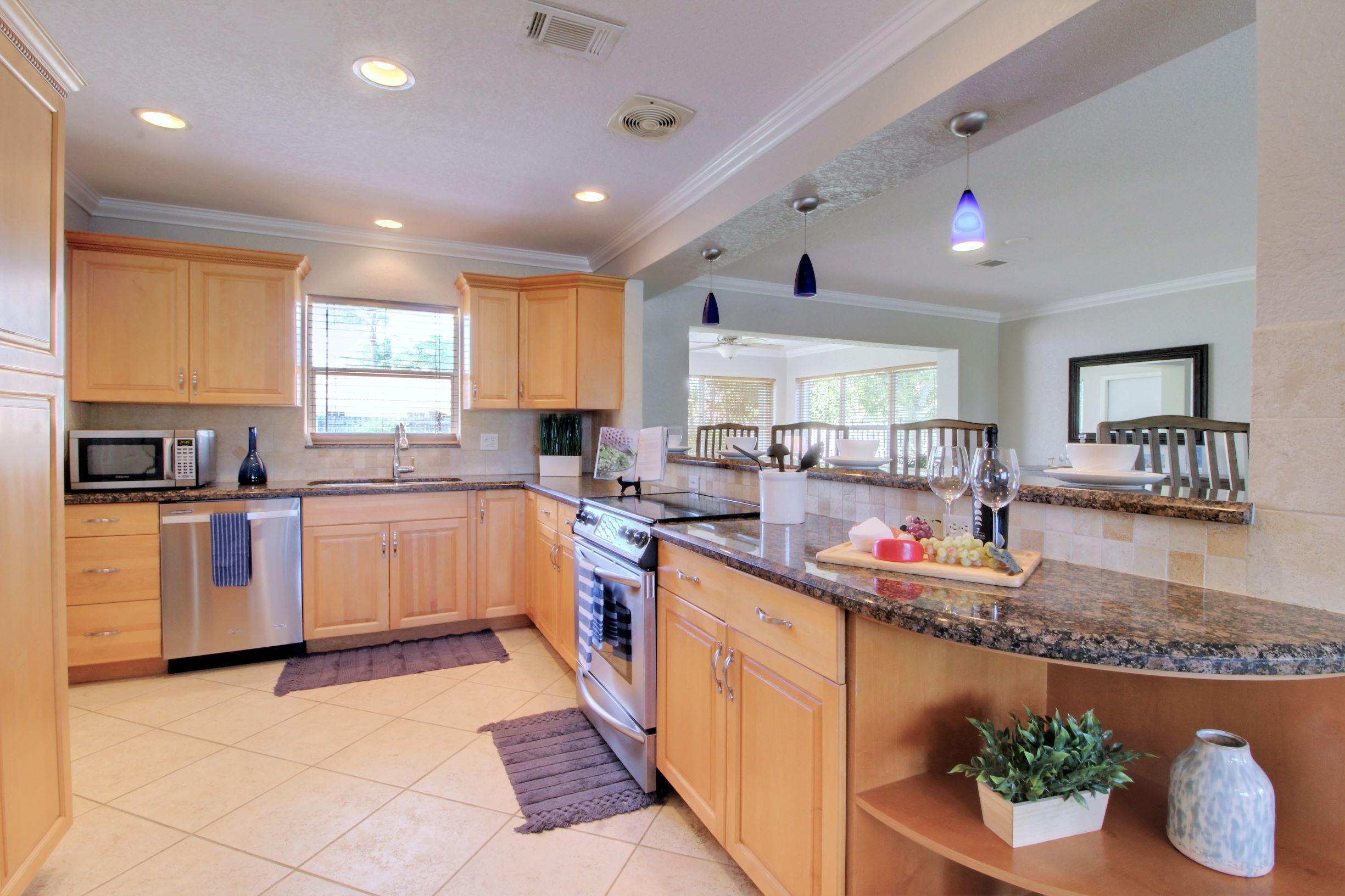 475 Northeast 32nd Street Boca Raton, FL 33431 - Photo 10 of 25 IMG_8965_6_7_Fusion-Interior (2)