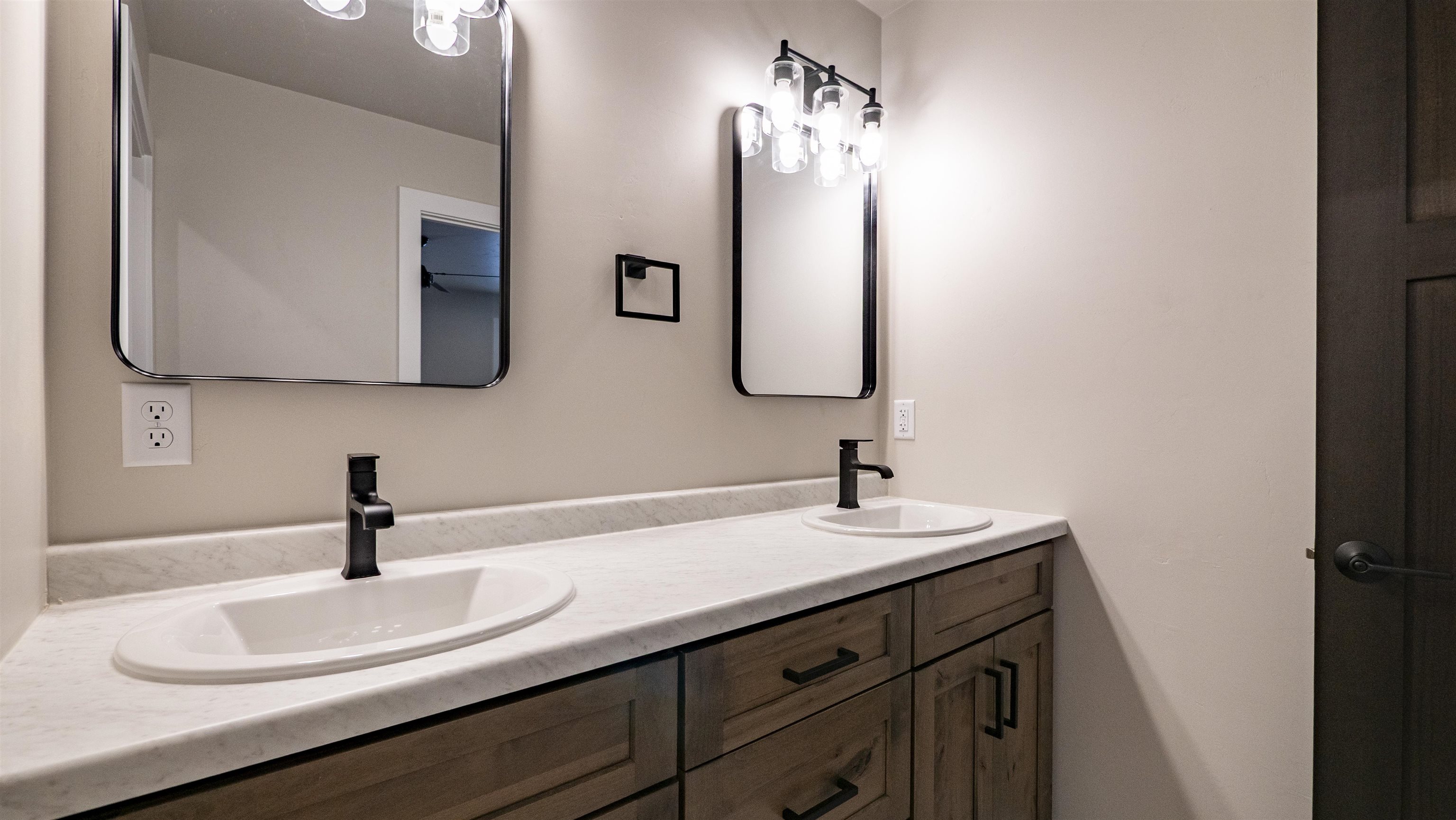 N3405 Covered Bridge Road Waupaca, WI 54981 - Photo 17 of 27