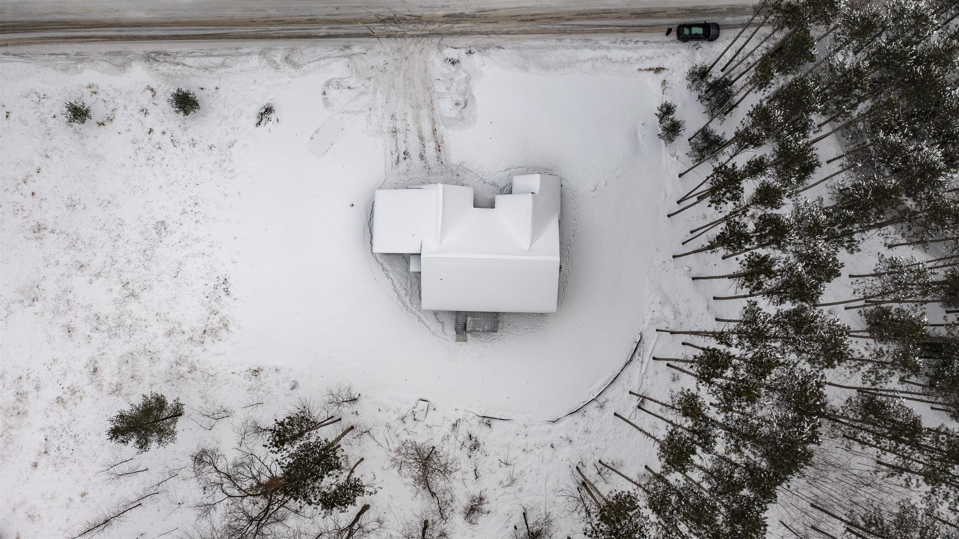 N3405 Covered Bridge Road Waupaca, WI 54981 - Photo 4 of 27