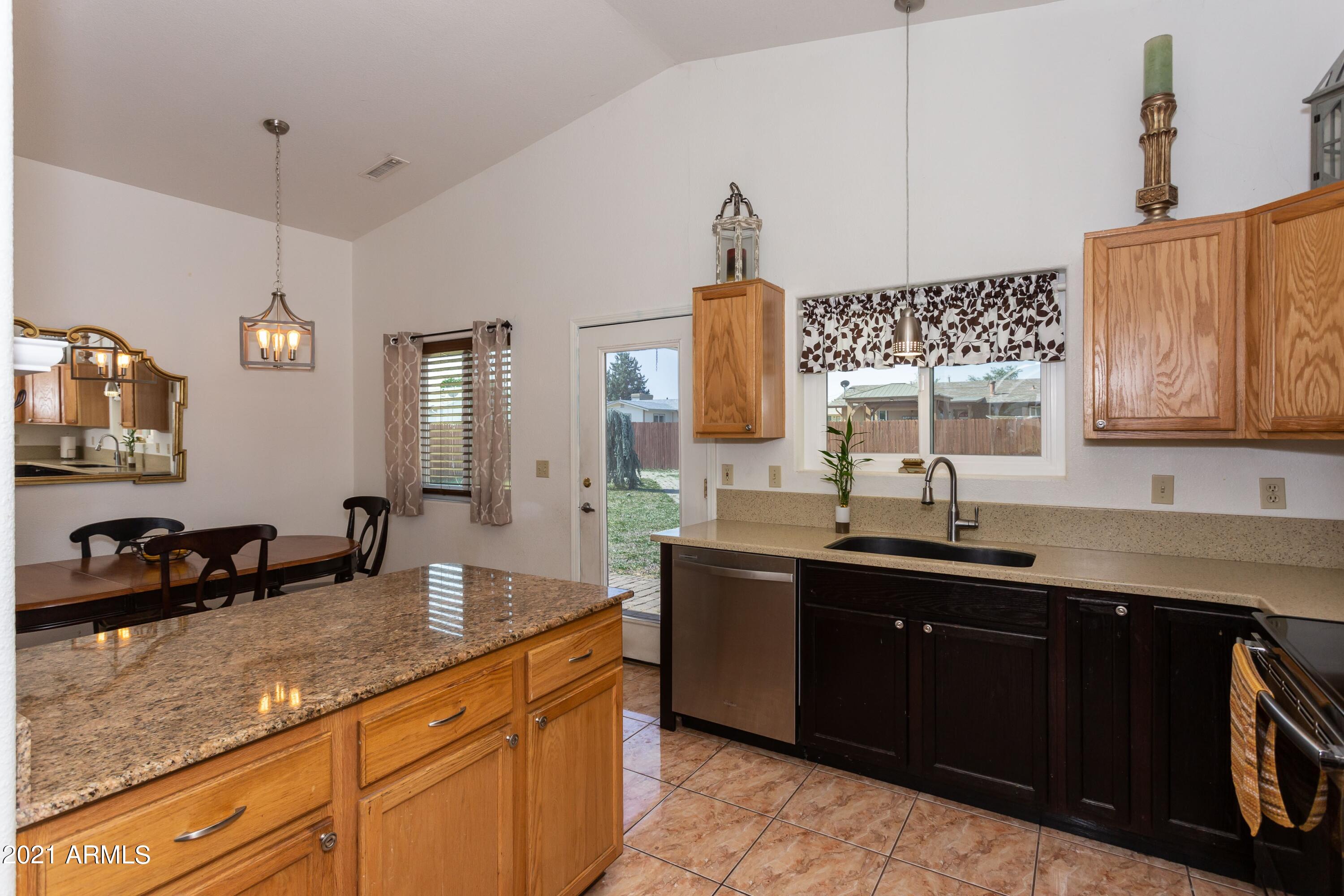 8161 East Nancy Road Prescott Valley, AZ 86314 - Photo 4 of 17 005_Kitchen