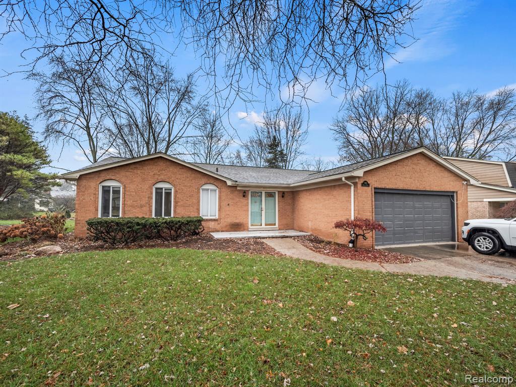 980 Briston Drive Rochester Hills, MI 48307 - Photo 3 of 41