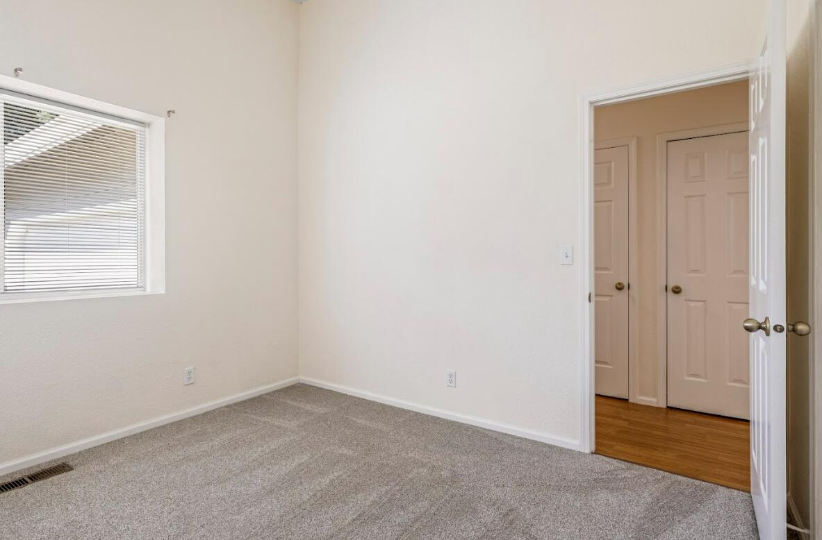 1675 Leonard Road Grants Pass, OR 97527 - Photo 17 of 25 17