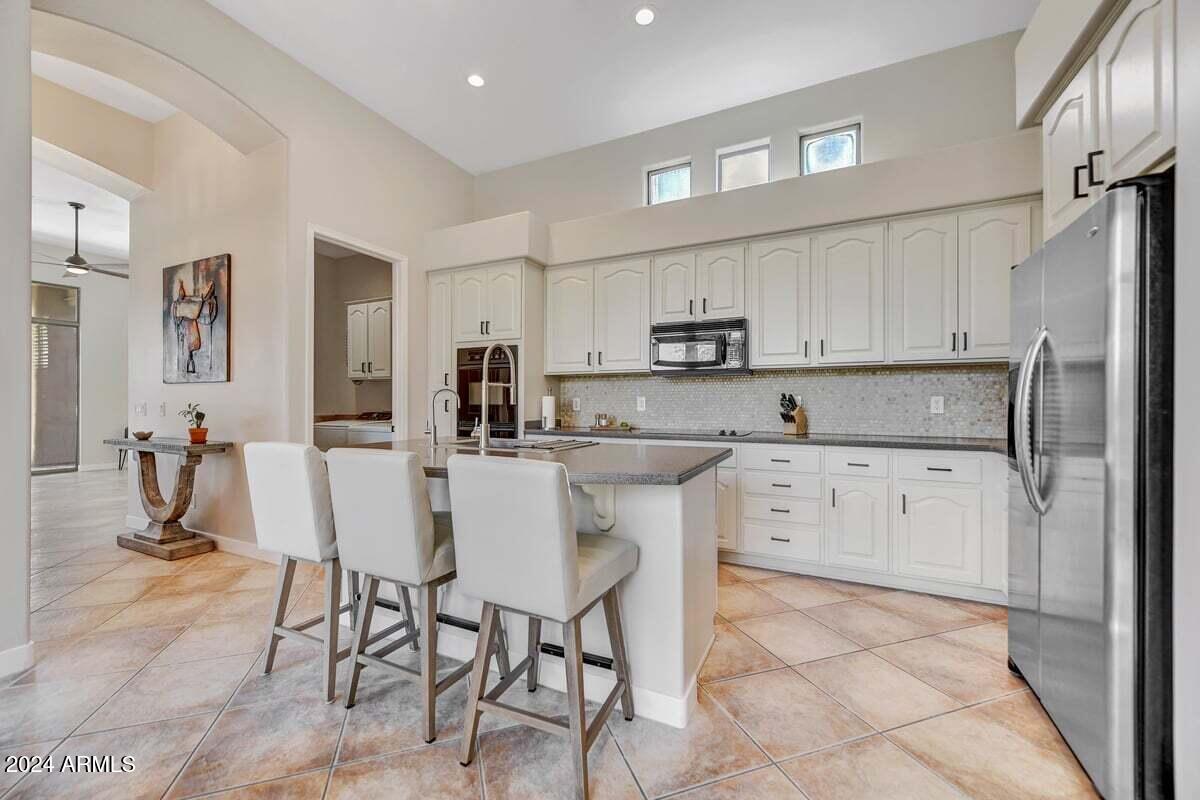 27807 North 108th Way Scottsdale, AZ 85262 - Photo 9 of 20 Kitchen