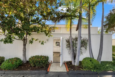 $1,099,000 | 7087 Estrella De Mar Road, Unit D, Carlsbad, CA 92009
