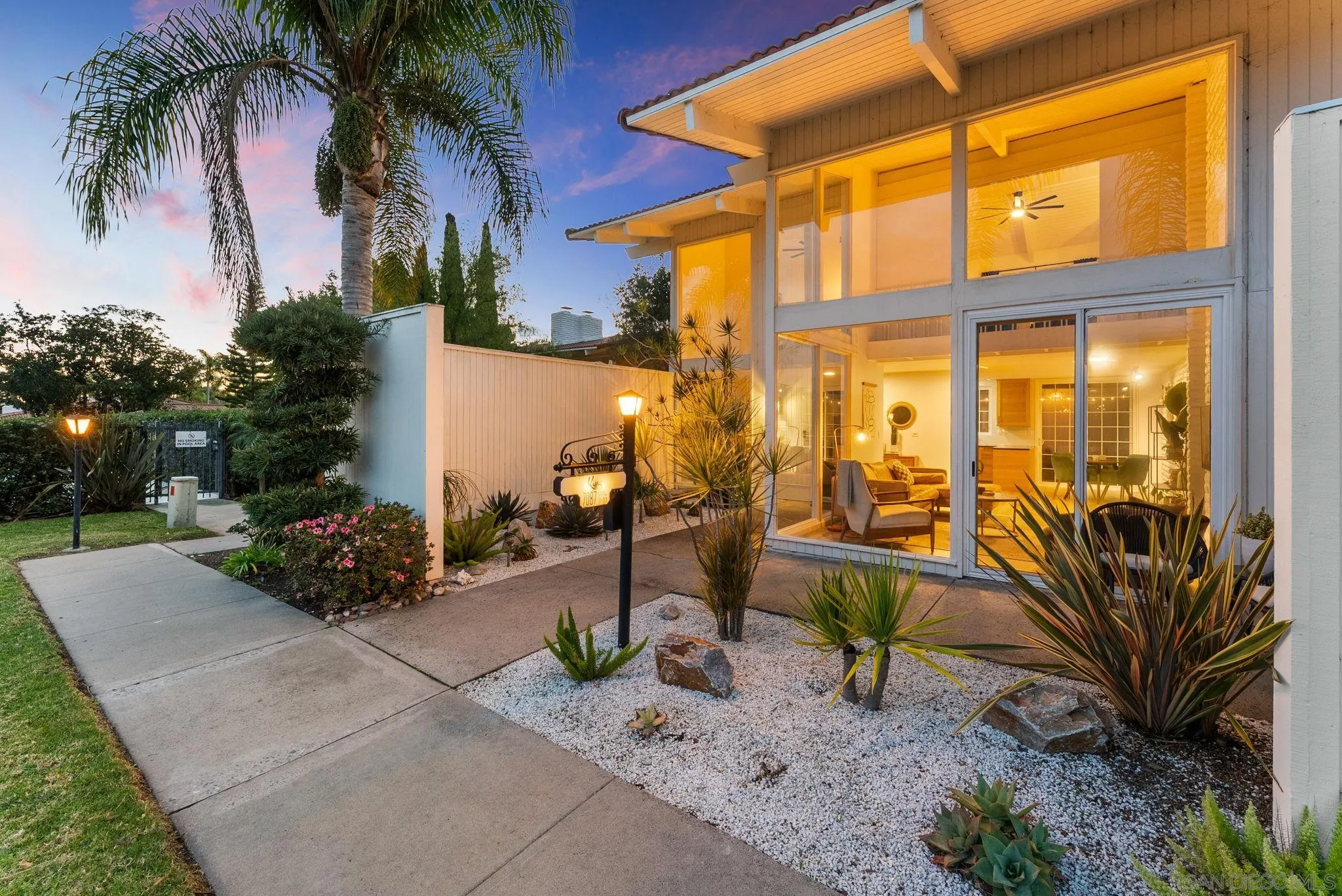 7087 Estrella De Mar Road, Unit D Carlsbad, CA 92009 - Photo 24 of 28