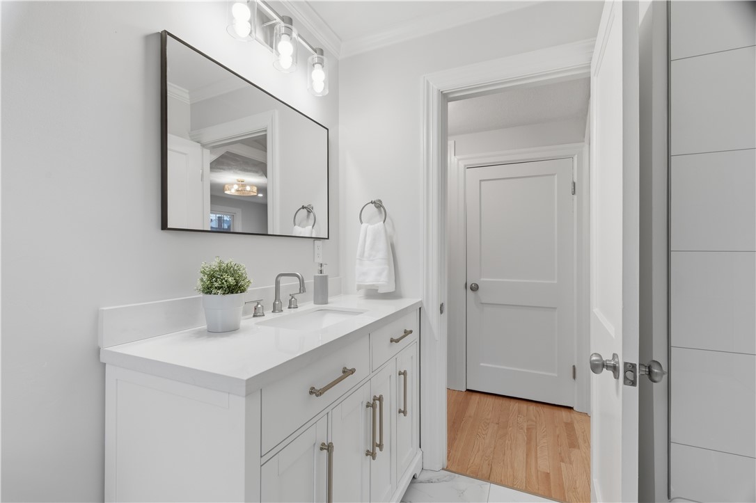 377 England Street Cumberland, RI 02864 - Photo 13 of 37