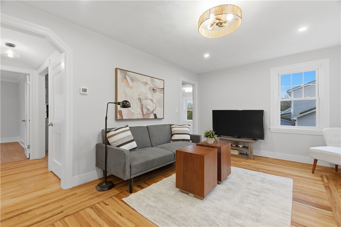 377 England Street Cumberland, RI 02864 - Photo 8 of 37