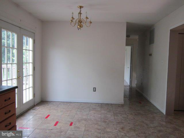 404 Lee Street Ranson, WV 25438 - Photo 8 of 23 Dining Room
