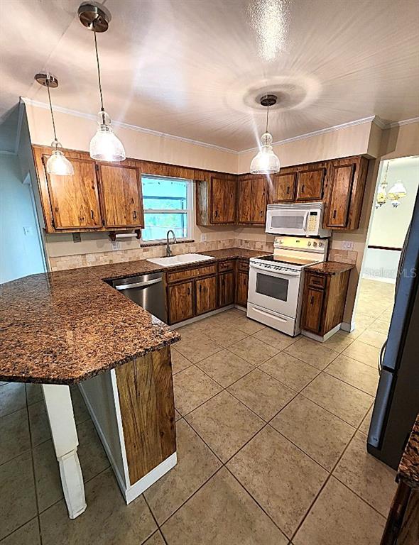 546 Alpine Street Altamonte Springs, FL 32701 - Photo 9 of 35 Gallery Image 9