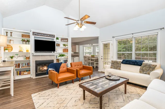 $388,900 | 309 Sunnycrest Drive, Murfreesboro, TN 37129