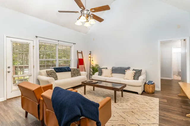 $388,900 | 309 Sunnycrest Drive, Murfreesboro, TN 37129