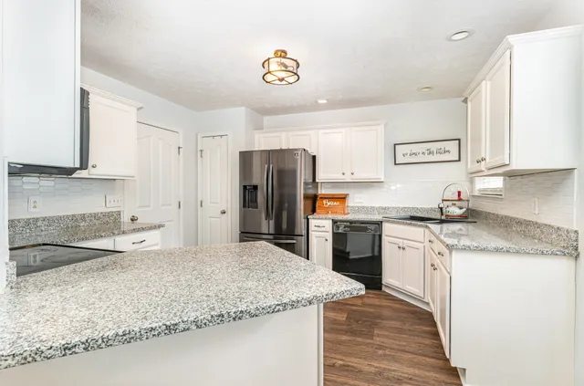 $388,900 | 309 Sunnycrest Drive, Murfreesboro, TN 37129