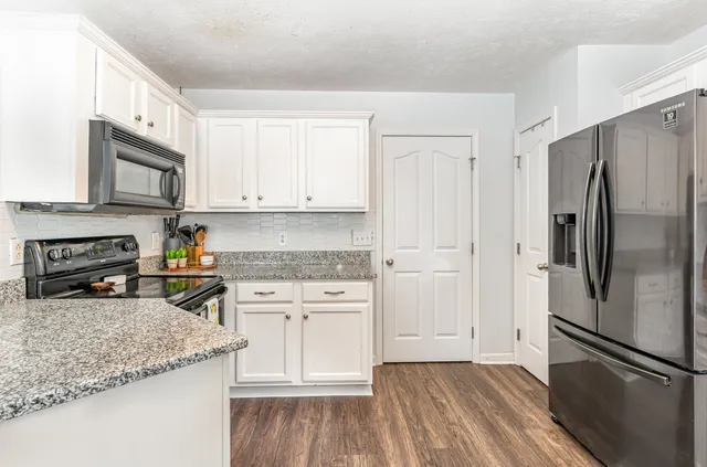 $388,900 | 309 Sunnycrest Drive, Murfreesboro, TN 37129