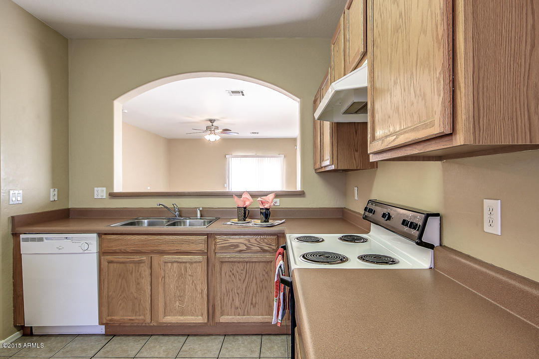 1220 West Carson Road Phoenix, AZ 85041 - Photo 8 of 26 Carson-08