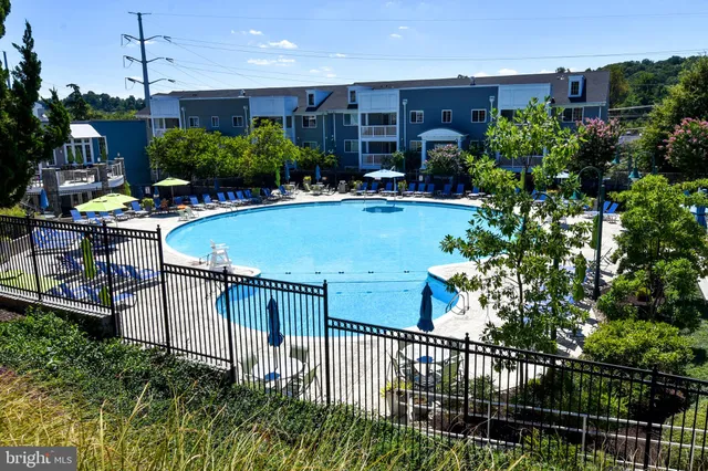 $379,000 | 4127 South Four Mile Run Drive, Unit 304, Arlington, VA 22204