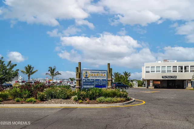 a car parked in front of a building