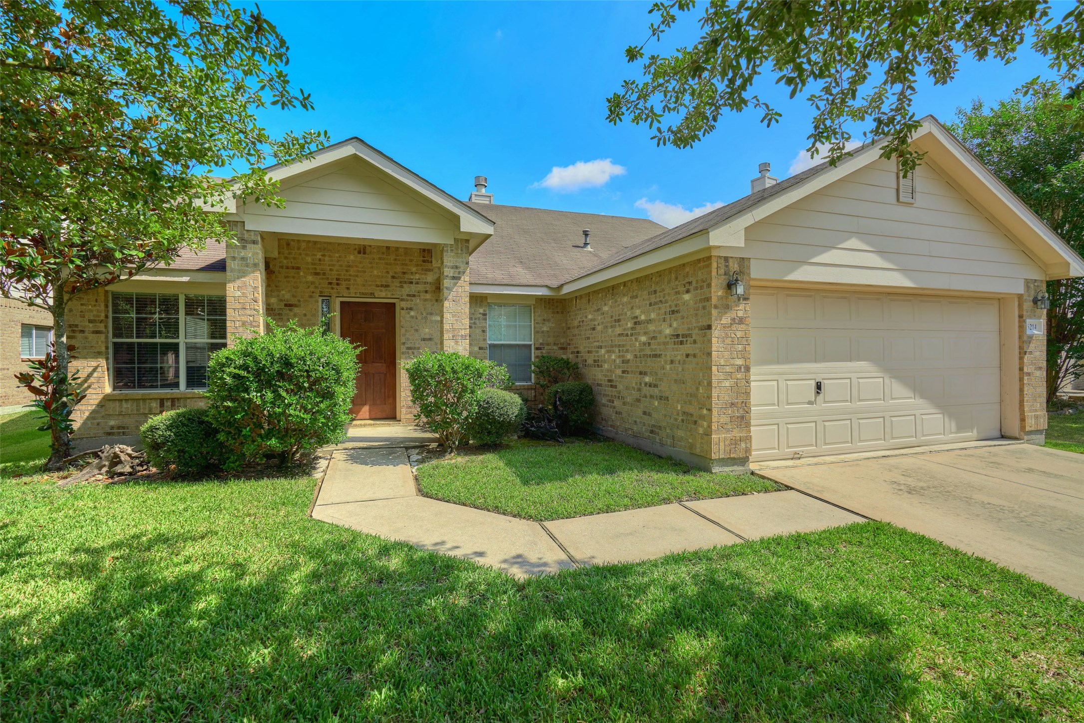 Beautiful single-story home with 3 bedrooms, 2 baths, both formals, open concept plan, 2-car garage in Springbrook neighborhood.