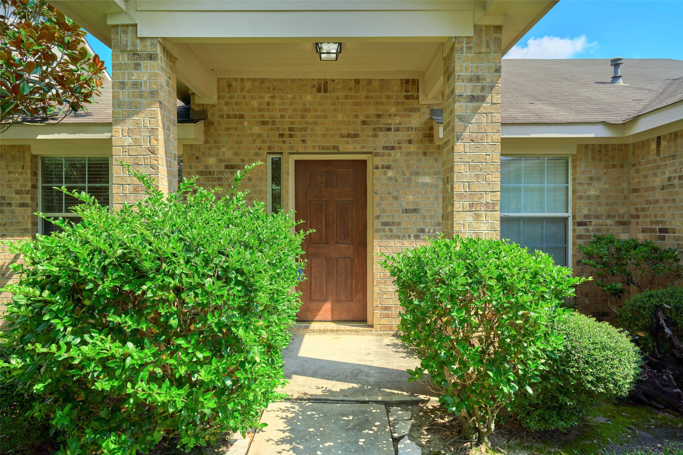 6214 Channelbrook Lane Spring, TX 77379 - Photo 3 of 29 front view of a house with a yard