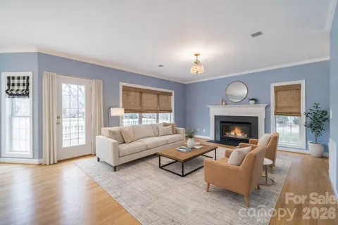 $575,000 | 4006 Belle Meade Circle, Belmont, NC 28012