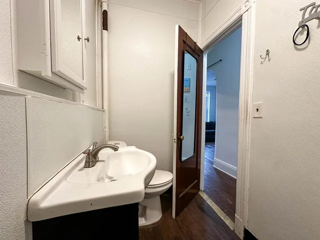 $1,300 | 2315-2317 New York Avenue, Unit C4, Union City, NJ 07087