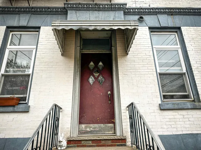 $1,300 | 2315-2317 New York Avenue, Unit C4, Union City, NJ 07087