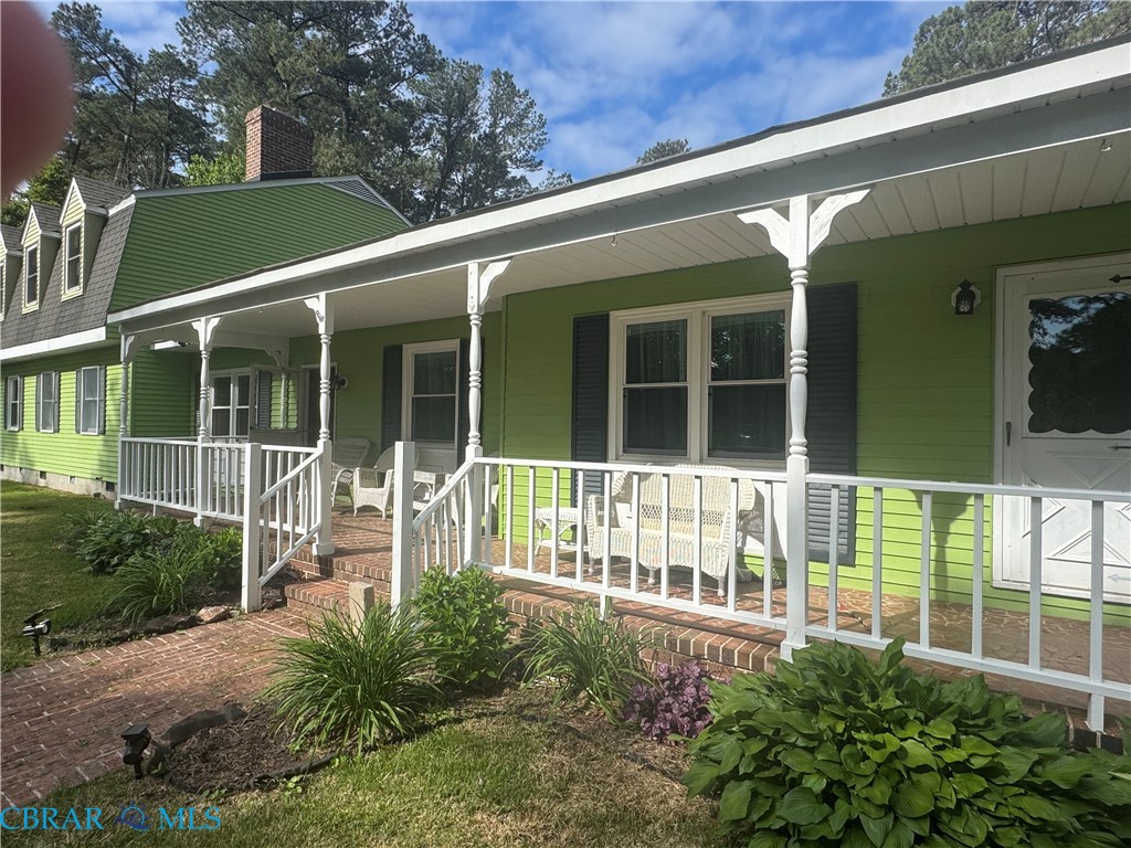 2866 Severn Wharf Road Hayes, VA 23072 - Photo 2 of 10