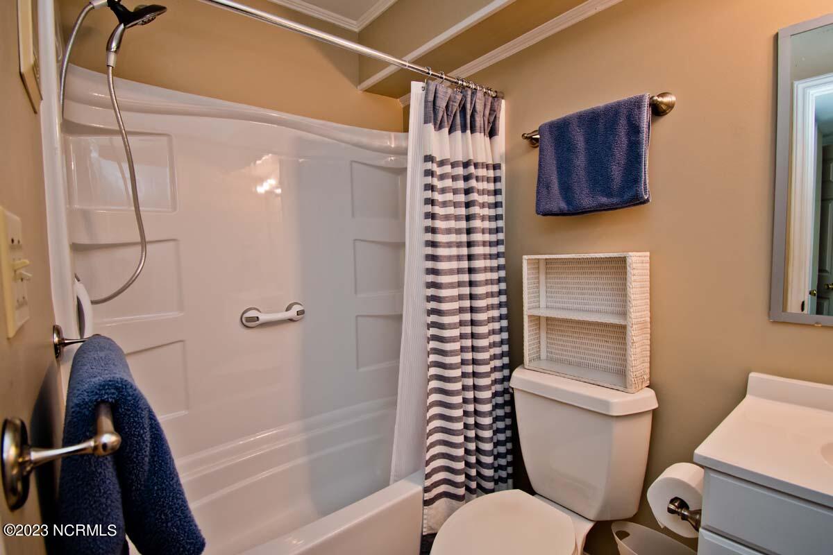 9201 Coast Guard Road, Unit B203 Emerald Isle, NC 28594 - Photo 31 of 37 Guest bath