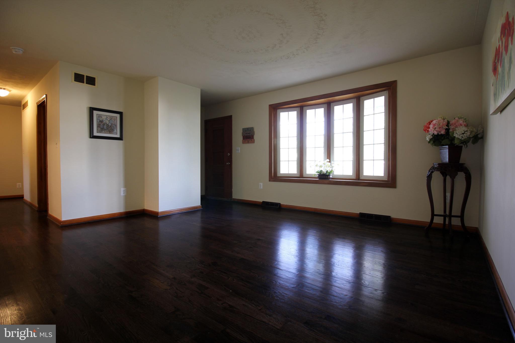 5806 Olson Road Brooklyn, MD 21225 - Photo 8 of 18